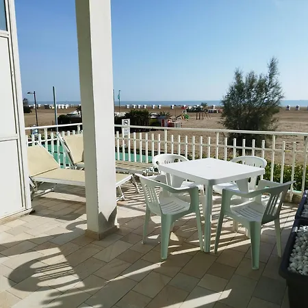 拉斯恩斯玛公寓 *